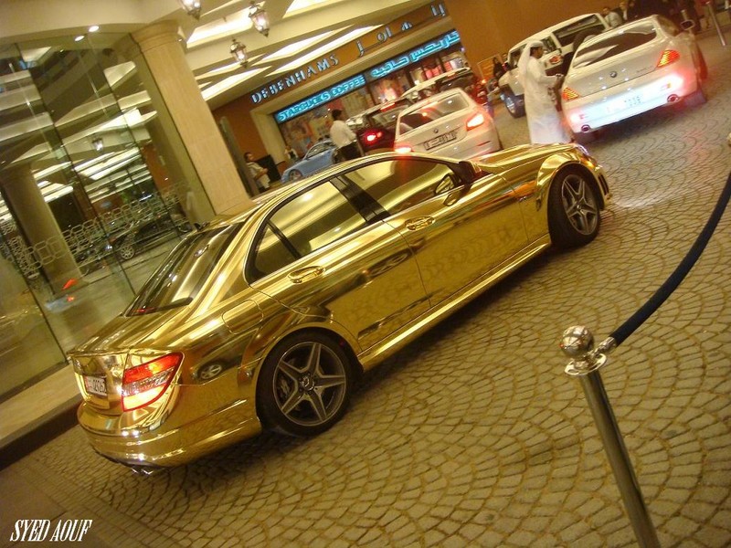 Золотой Mercedes (5 фото)