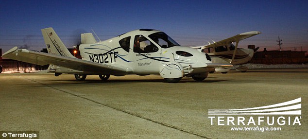 Первый полет летающей машины (6 фото + видео)
