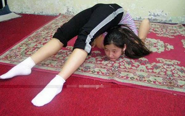 Как в Китае учат гимнастике (38 фото)