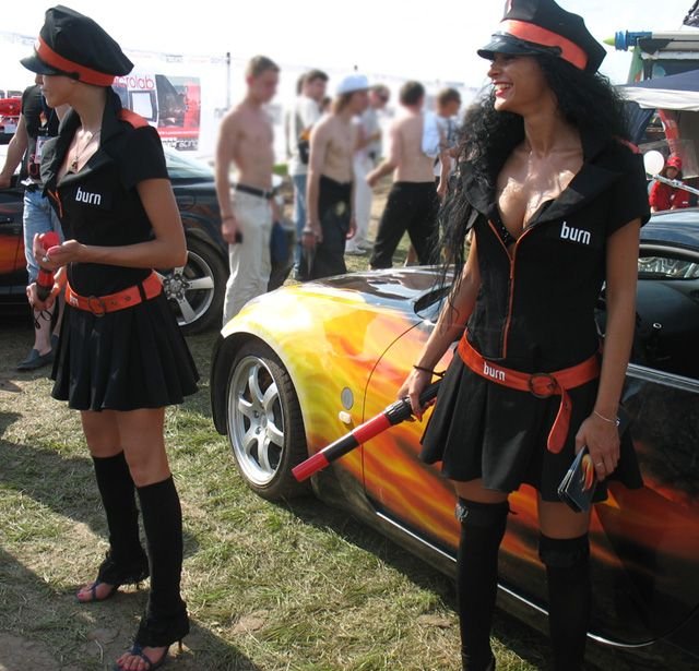 Девушки на АвтоЭкзотике 2008 (23 фото)
