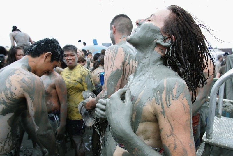 Фестиваль грязи в Южной Корее (17 фото)