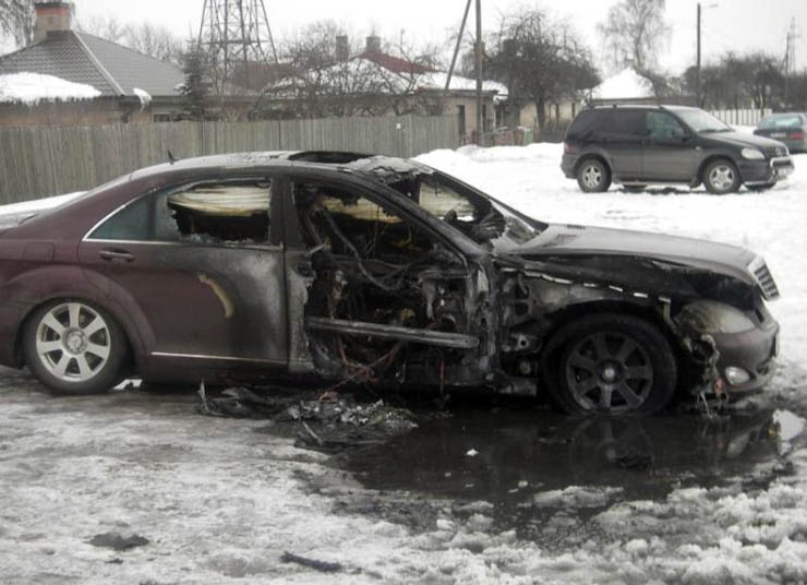  Burned Mercedes 