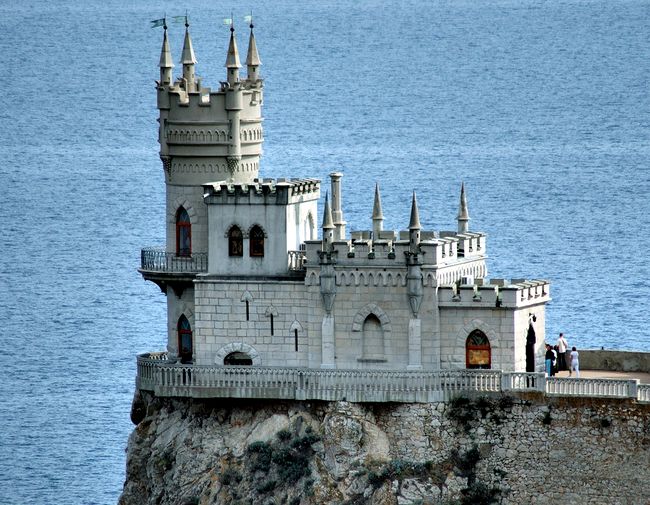  Castle 