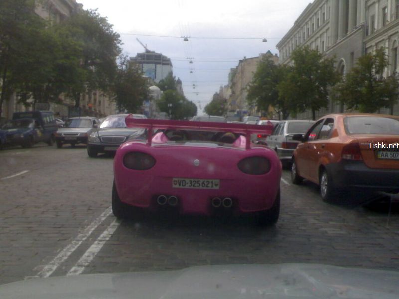  Pink Ferrari 