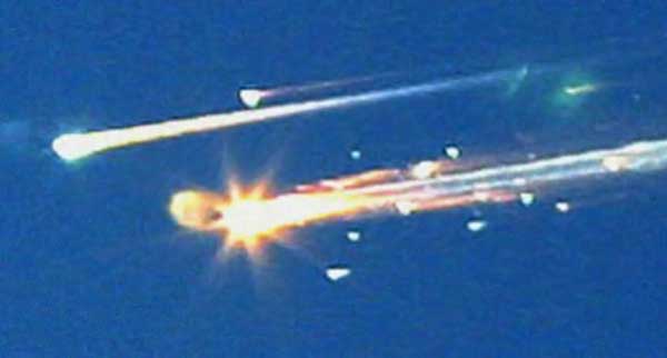 Взрыв космического шаттла Колумбия - 13 миллиардов долларов. 1 февраля 2003 года шаттл Колумбия потерпел неудачу. Это обошлось американцам в 13 миллионов долларов.
